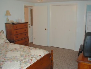 Main BR has a queen bed, full bath, TV, washer/dryer and desk.
