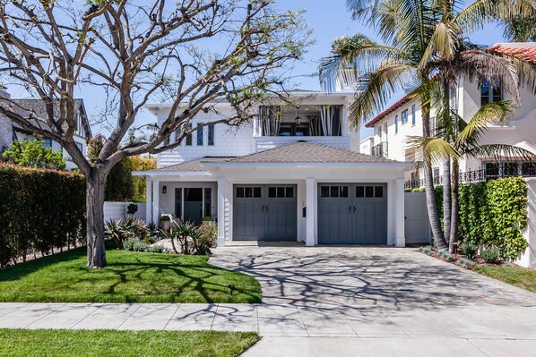 Exterior with parking in the driveway