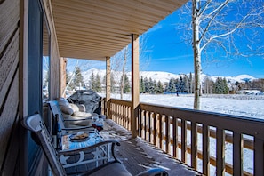 Large Deck with Great Views