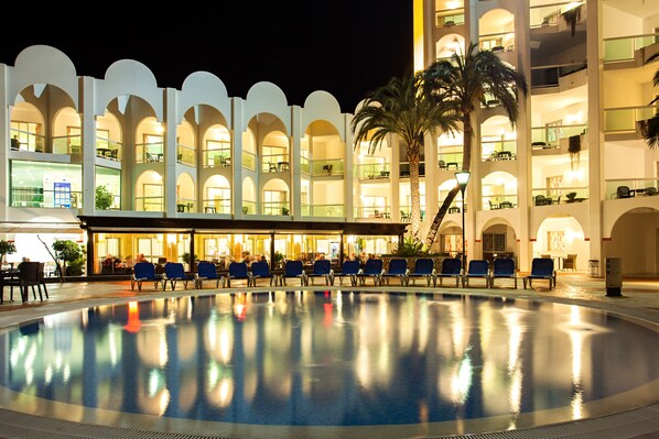 Udendørs pool