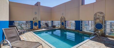 Piscine sur le toit