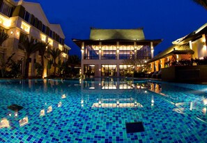 Utomhuspool
