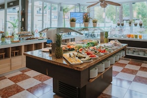 Breakfast buffet
