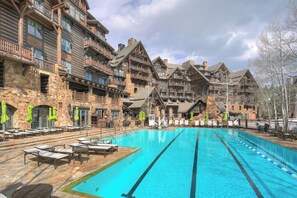 Piscina exterior