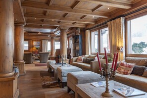 Sala de estar en el lobby