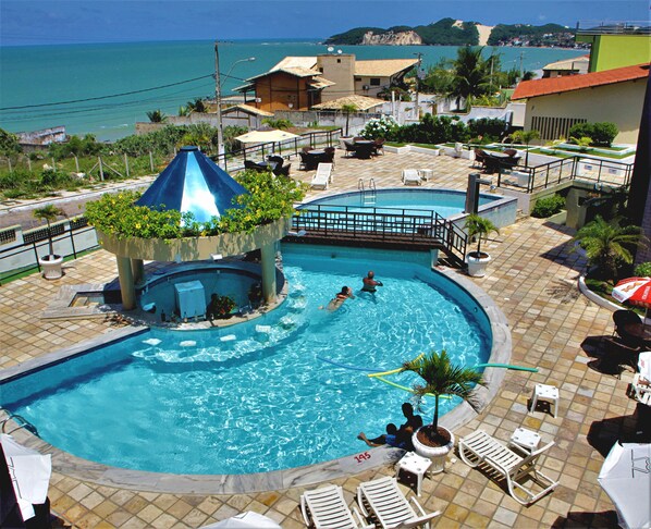 Piscine extérieure
