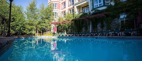 Piscine extérieure