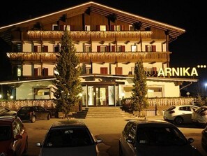 Esterni
