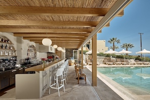 Poolbar