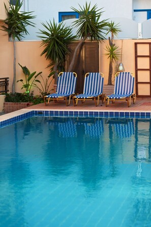 Utomhuspool