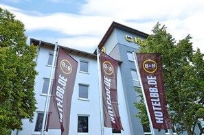 Esterni
