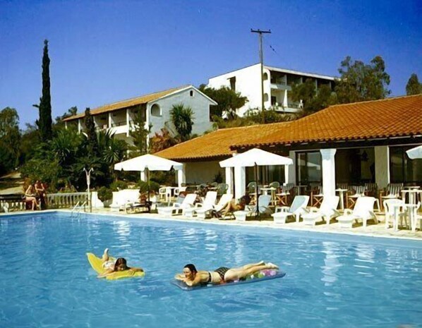 Utomhuspool