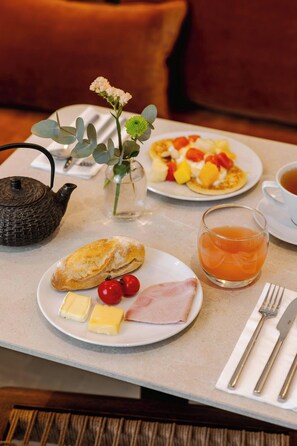 Breakfast meal