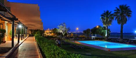 Piscina all'aperto