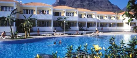 Udendørs pool