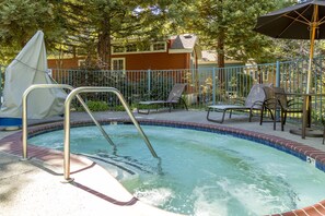 Udendørs pool