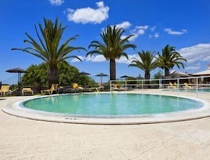 Utomhuspool