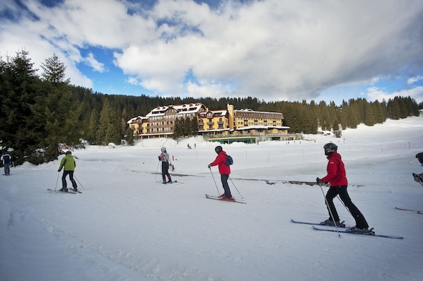 Snow and ski sports