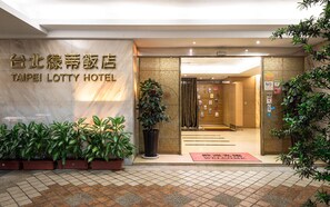 施設の入り口