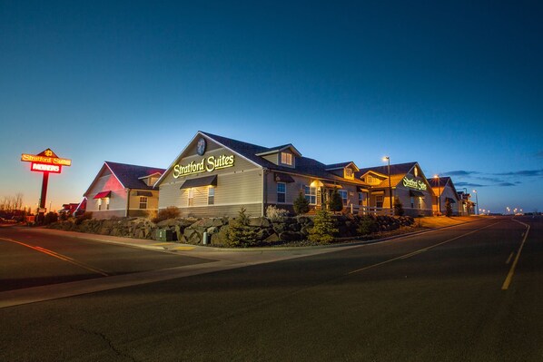 Front of property - evening/night