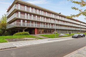 施設の正面
