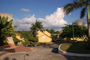 Esterni