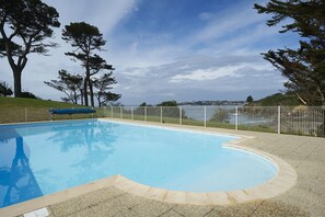 Utomhuspool