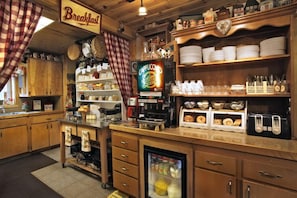 Breakfast area