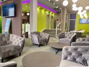 Sala de estar en el lobby