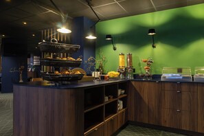 Buffet de pequeno-almoço