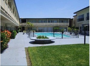 Utomhuspool