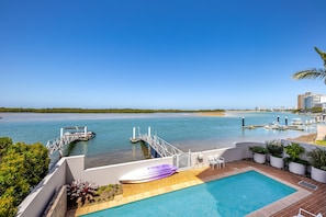 Private pool