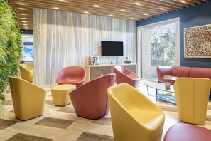 Sala de estar en el lobby