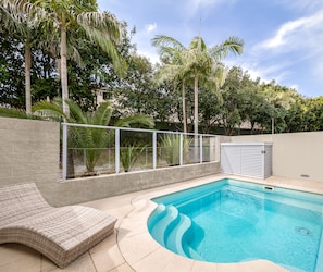 Private pool