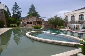 Utomhuspool