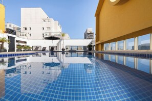 Rooftop pool