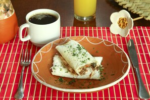 FrukostomrÄde
