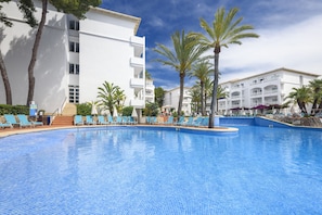 Utomhuspool