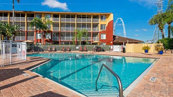 Piscina exterior