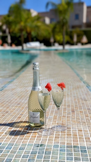 Champagne service
