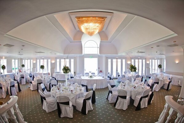 Banquet hall