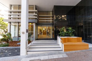施設の正面