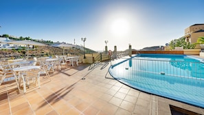 Bar im Pool
