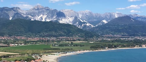 Place to visit
Foce del fiume Magra. Siamo a 12 min da questo punto panoramico.