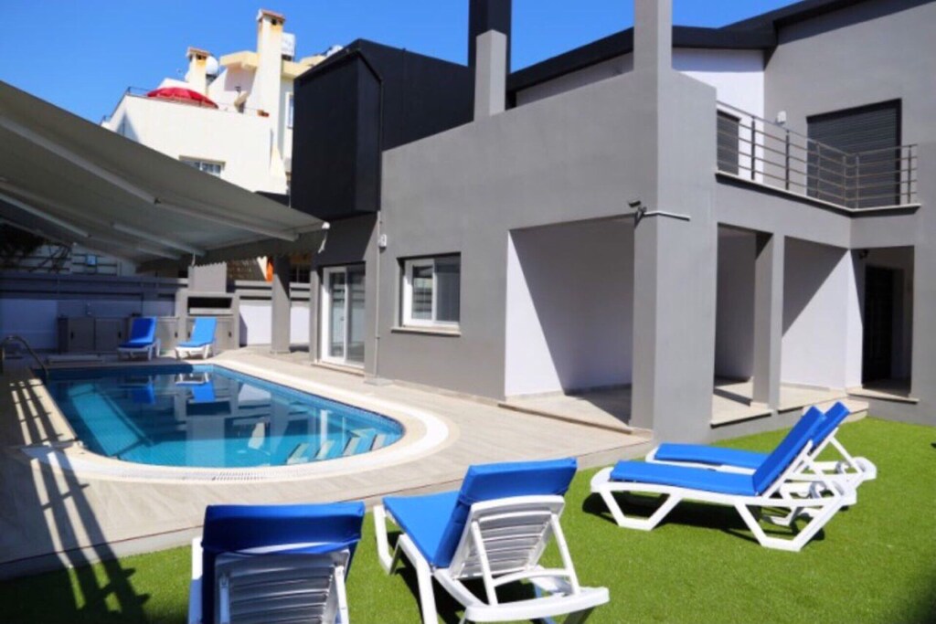 Picture of villa
