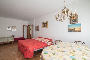 Grande Camera da 6 posti letto