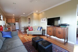 Spacious living room with flat screen TV