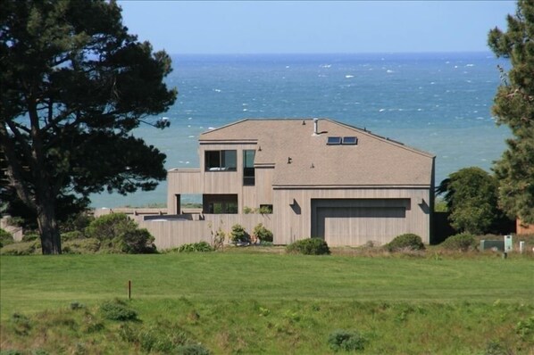 The Bluffs at Sea Ranch - Viewed across the golf course