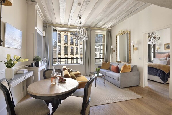 Welcome to the gorgeous living room our Castillon rental!