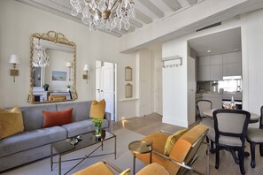 The fully equipped kitchen has everything to prepare home-cooked meals.